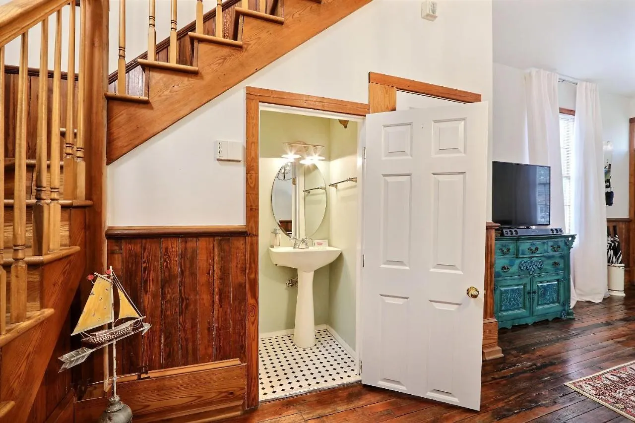 Apartment Gallery Stays - Low Country Savannah United States