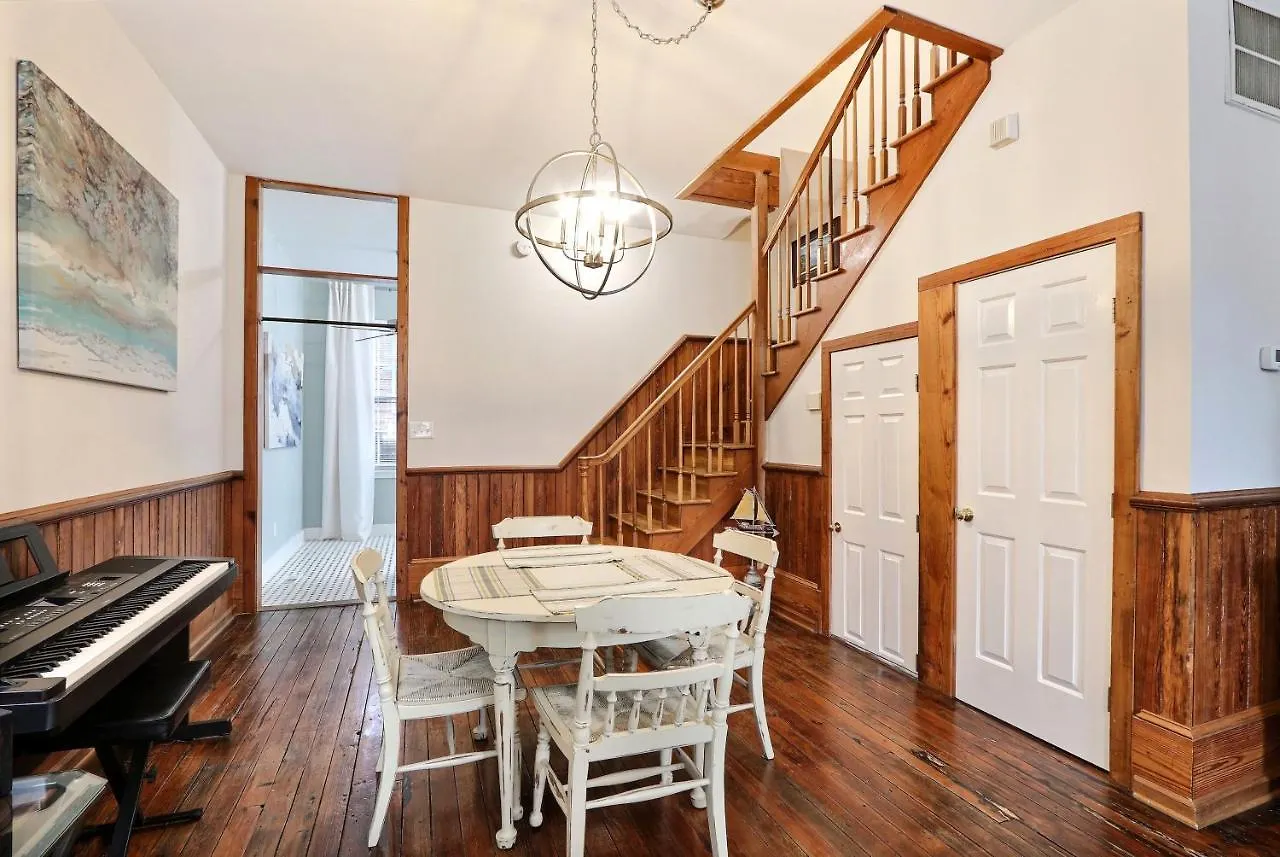 Apartment Gallery Stays - Low Country Savannah